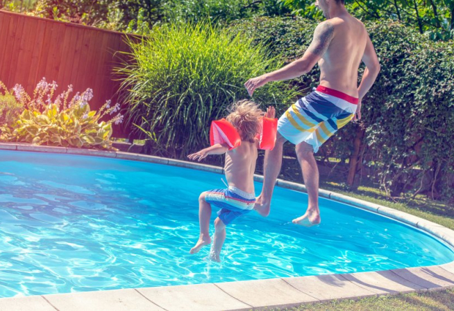 EAUX DE PISCINE